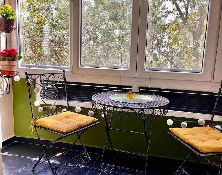 Cozy 2Br Oasis In Central Burgas by Eksteriør bilde